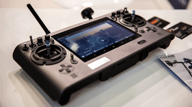 Best Drone Controller 2022: Top Brands Reviewed - Staaker.com