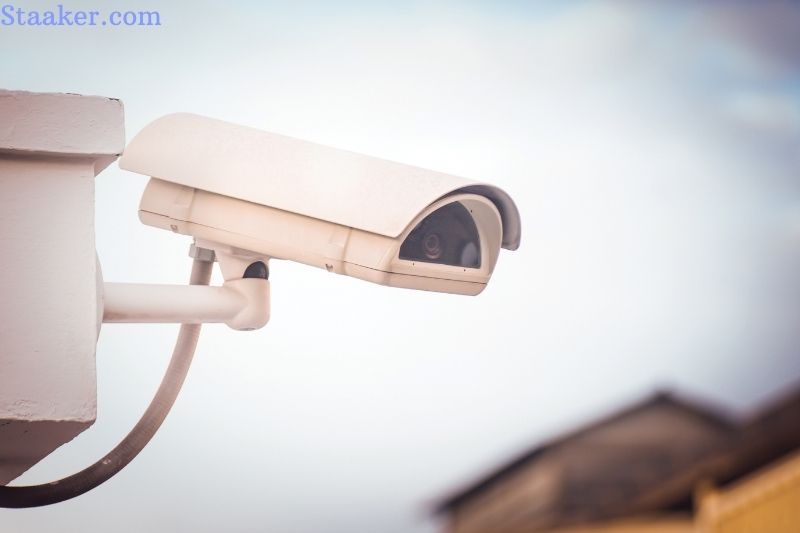 Things You Shouldn't Do To Make Your Neighbor's Security Camera Go Blind