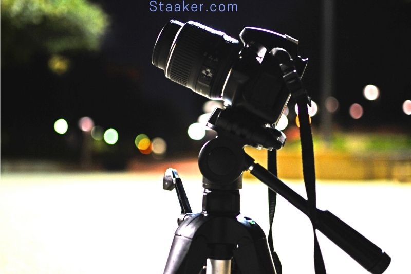 how to attach camera to tripod