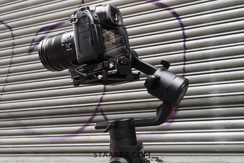 Advantages & Disadvantages Of Using A Gimbal