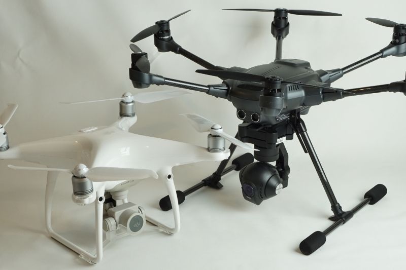 yuneec typhoon h vs dji phantom 4 Design